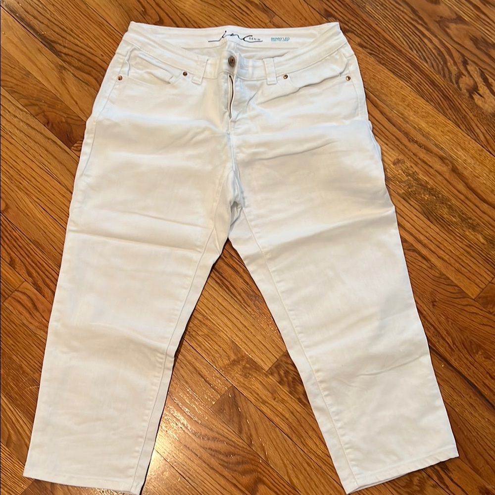 INC international concepts White Cropped Pants